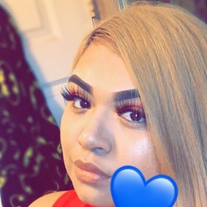 Meet your Posher, Inez